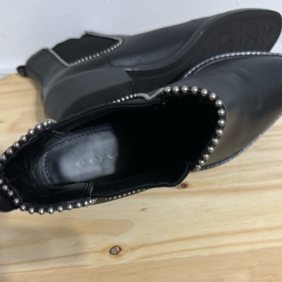 COACH - Picture 9 of 10